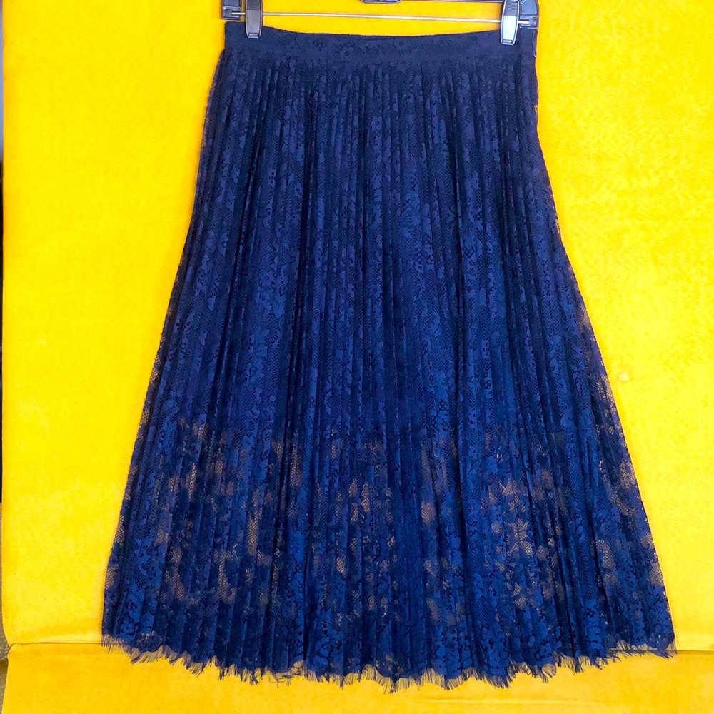 H&M Lace Knee-Length Skirt in Navy Blue for Sale!